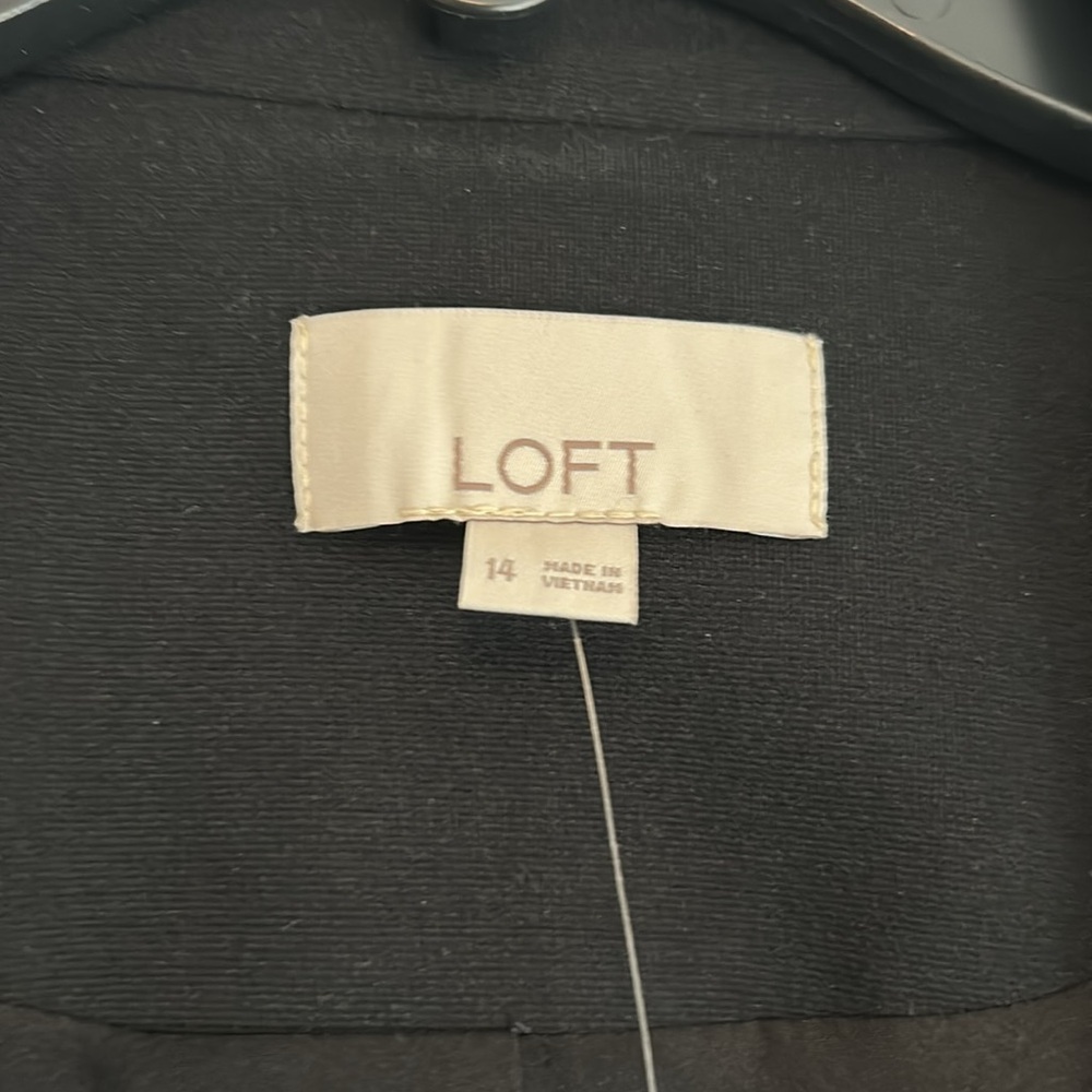 LOFT Women's Black Blazer sz 14 NWT - Picture 2 of 7